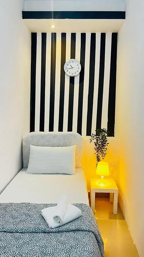Strips Partition Room Al Barsha 1 Near Moe Metro Dubai Homestay