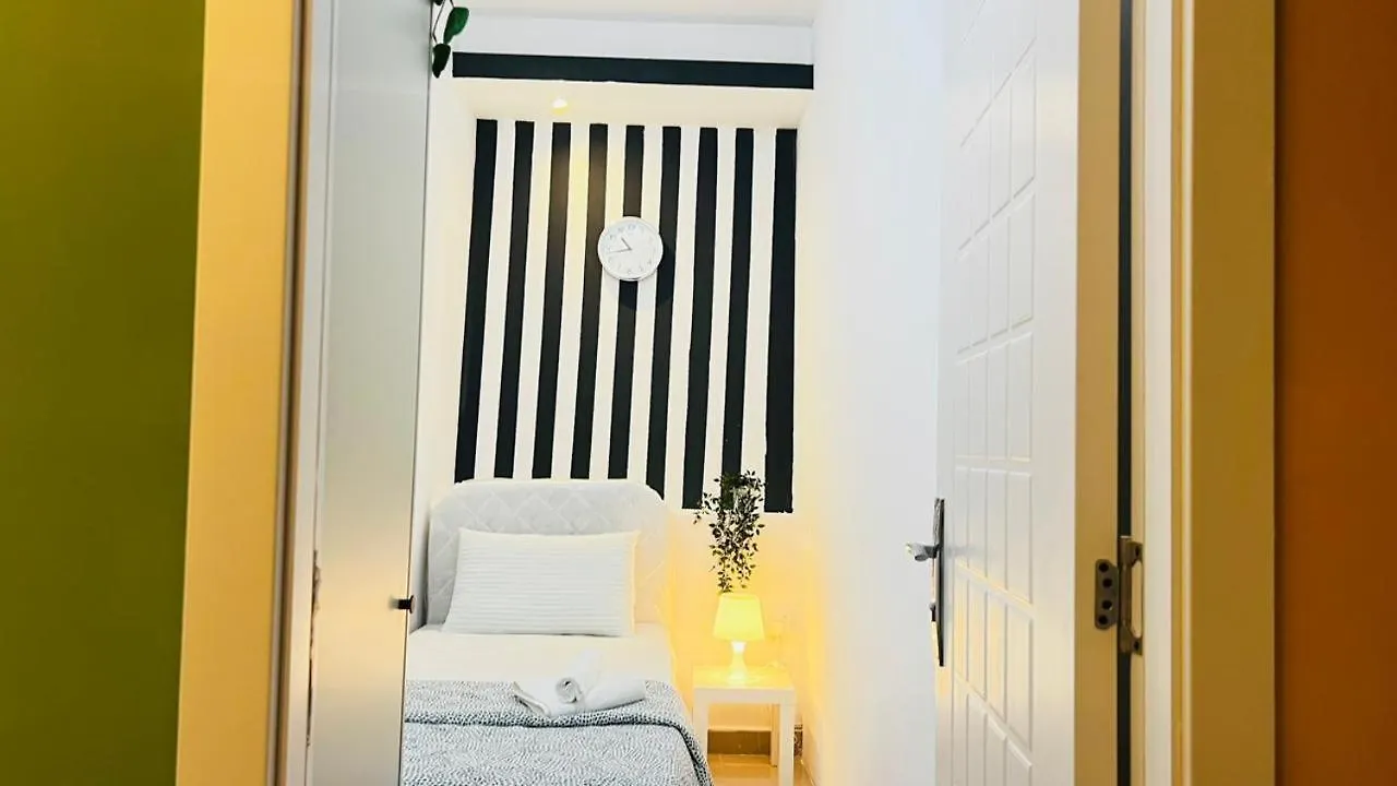 Strips Partition Room Al Barsha 1 Near Moe Metro Dubai 0*,  United Arab Emirates