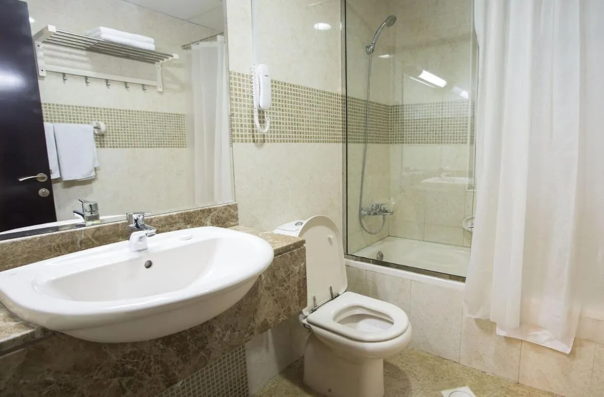 Strips Partition Room Al Barsha 1 Near Moe Metro Dubai